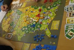 Catan Histories: Settlers of America Trails to Rails